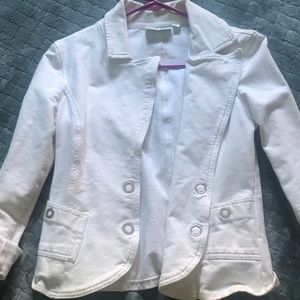 White ‘Jennifer Lopez’ Brand Coat